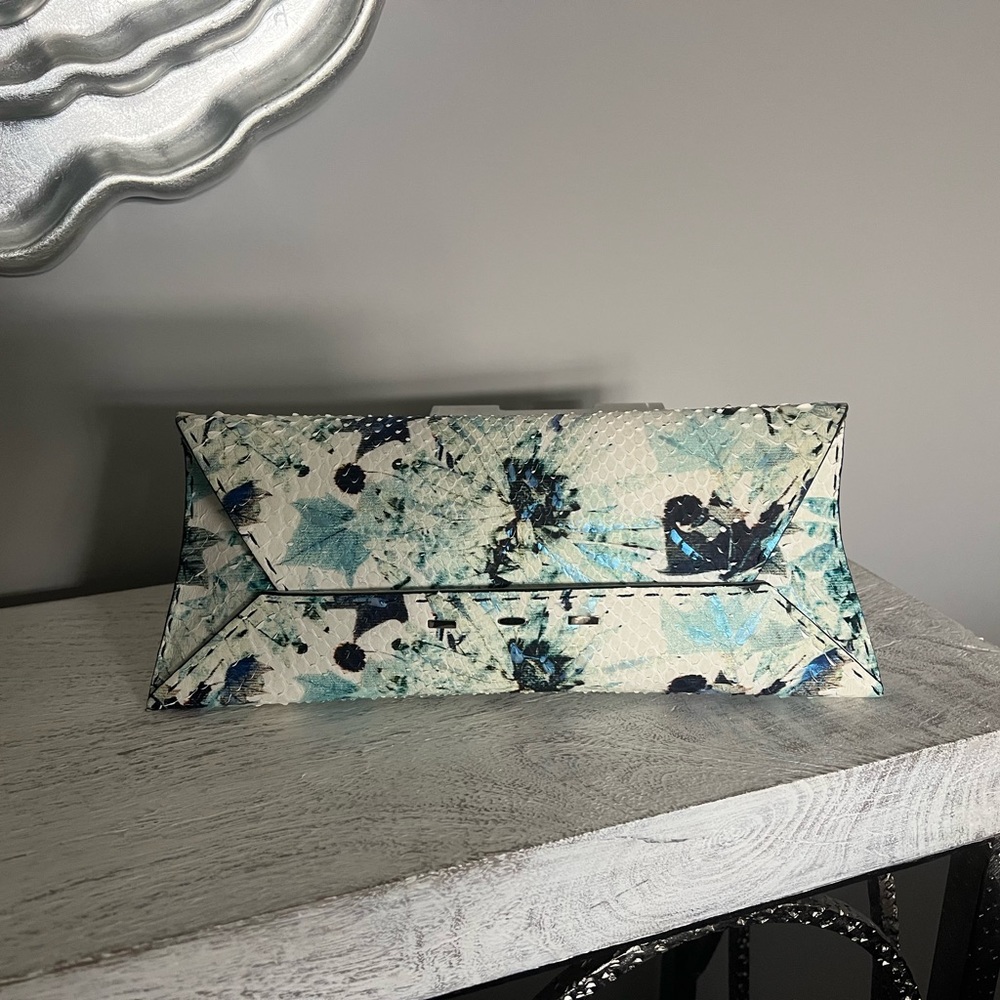 VBH Vernon Bruce Hoeksema FLORAL PRINT PYTHON "STRETCH" CLUTCH PURSE *220/300*